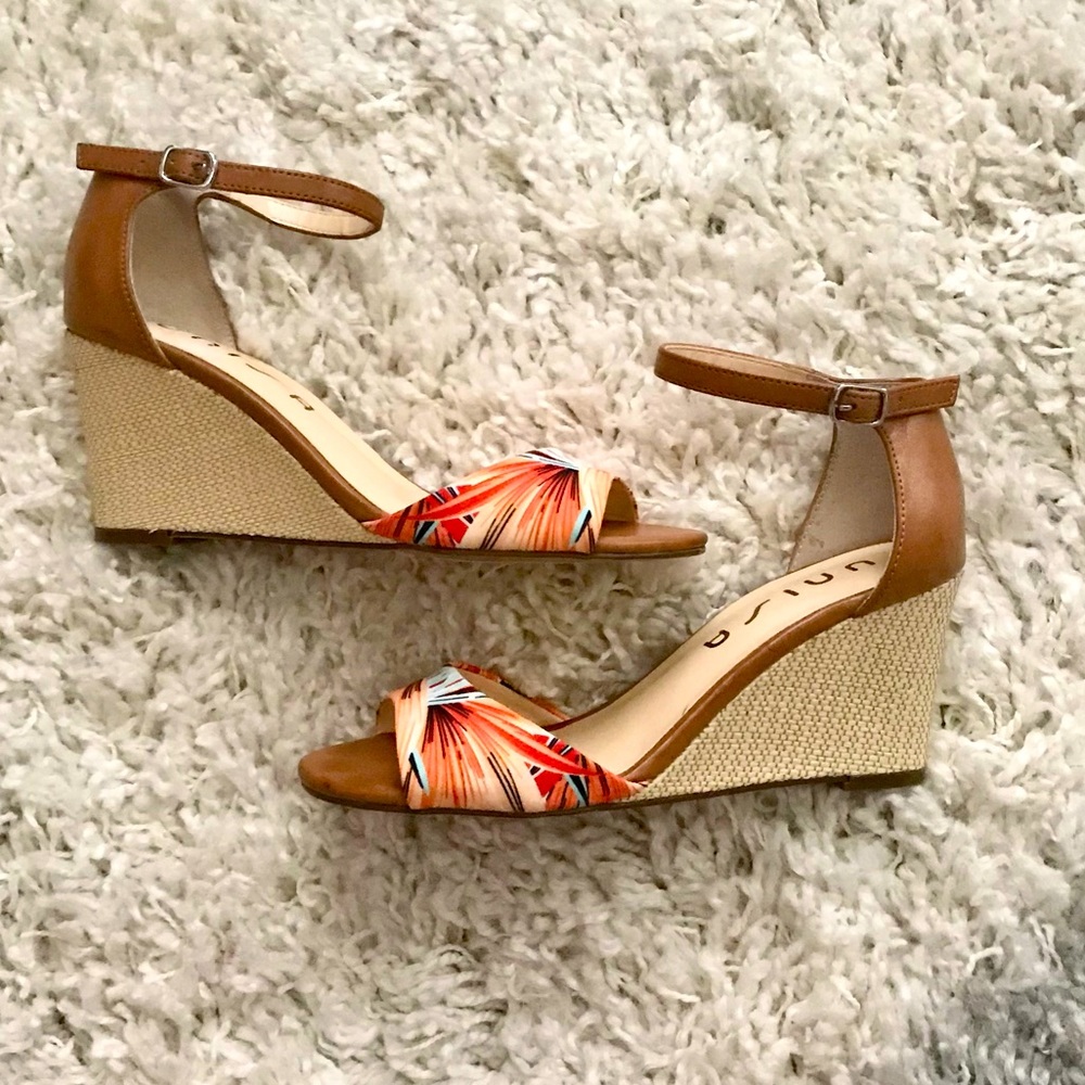 🧡Unisa Tan Ankle Strap Woven Wedges
